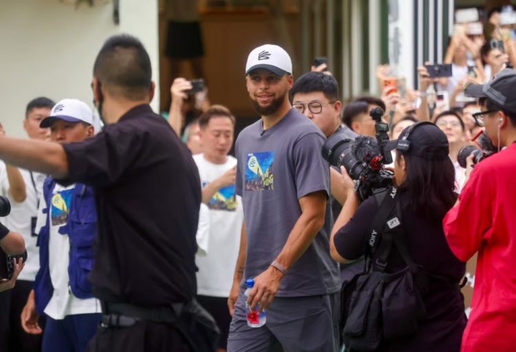 弗罗西诺内VS科莫直播_弗罗西诺内VS科莫免费在线高清直播_弗罗西诺内VS科莫直播免费高清视频直播无插件