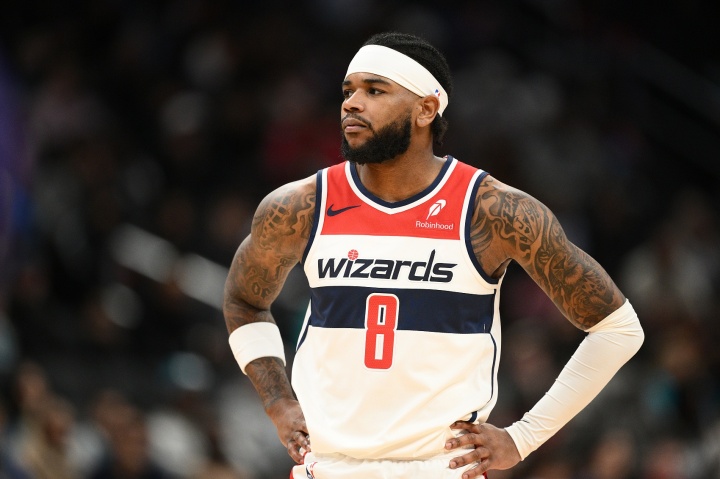 湖记：艾顿&哈迪交易对湖人就是大赚 获得的选秀权都是意外收获