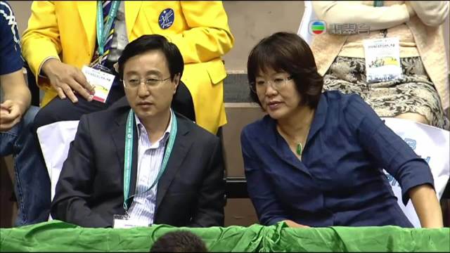 执教中国队和美国队有何不同？郎导坦言，中国球迷的期望值很高，压力更大…