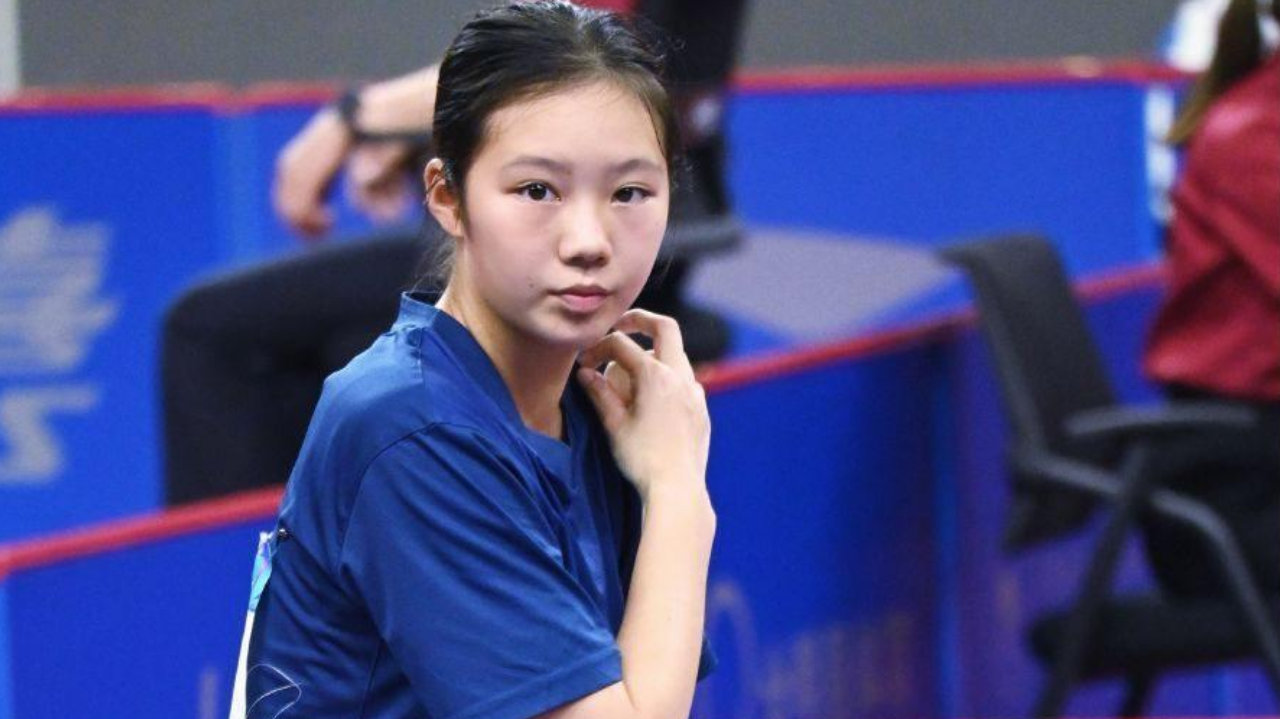 3-2！国乒独苗夺冠：15位队友出局后，17岁小将胜日本女单登顶